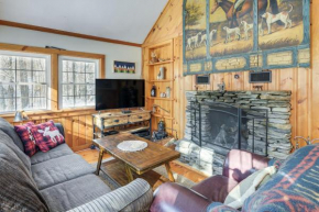 Cozy Cabin Between Stratton Resort and Mount Snow
